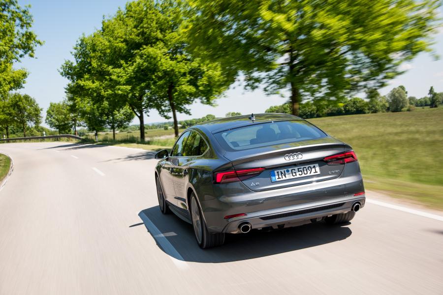  Audi A5 Sportback g-tron S-Line 2016 года  (WW) (фото 21 из 39)